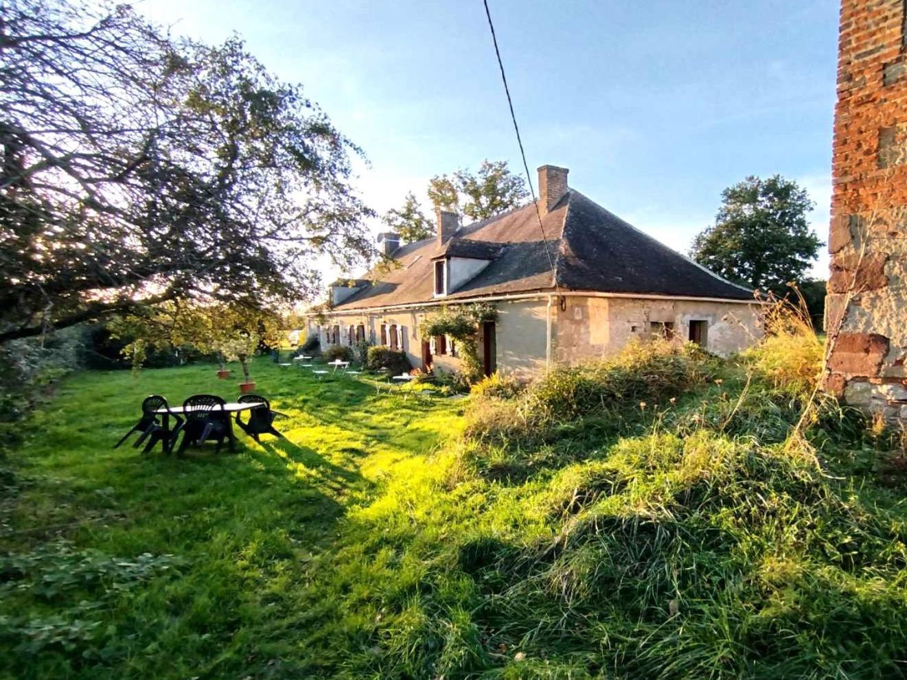 Gite Des Fours Agonges Exterior photo